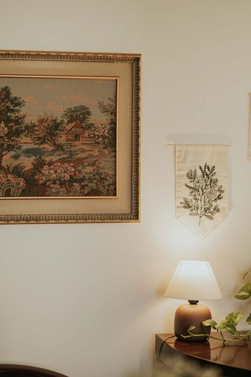 Tips for Creating a Cozy and Inviting Living Room Space