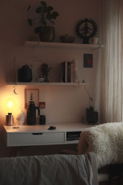 Tips for Creating a Cozy Home Environment for Relaxation and Productivity